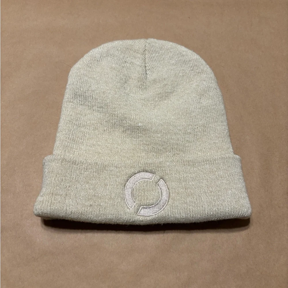 AMERICAN‎ NEEDLE BEANIE